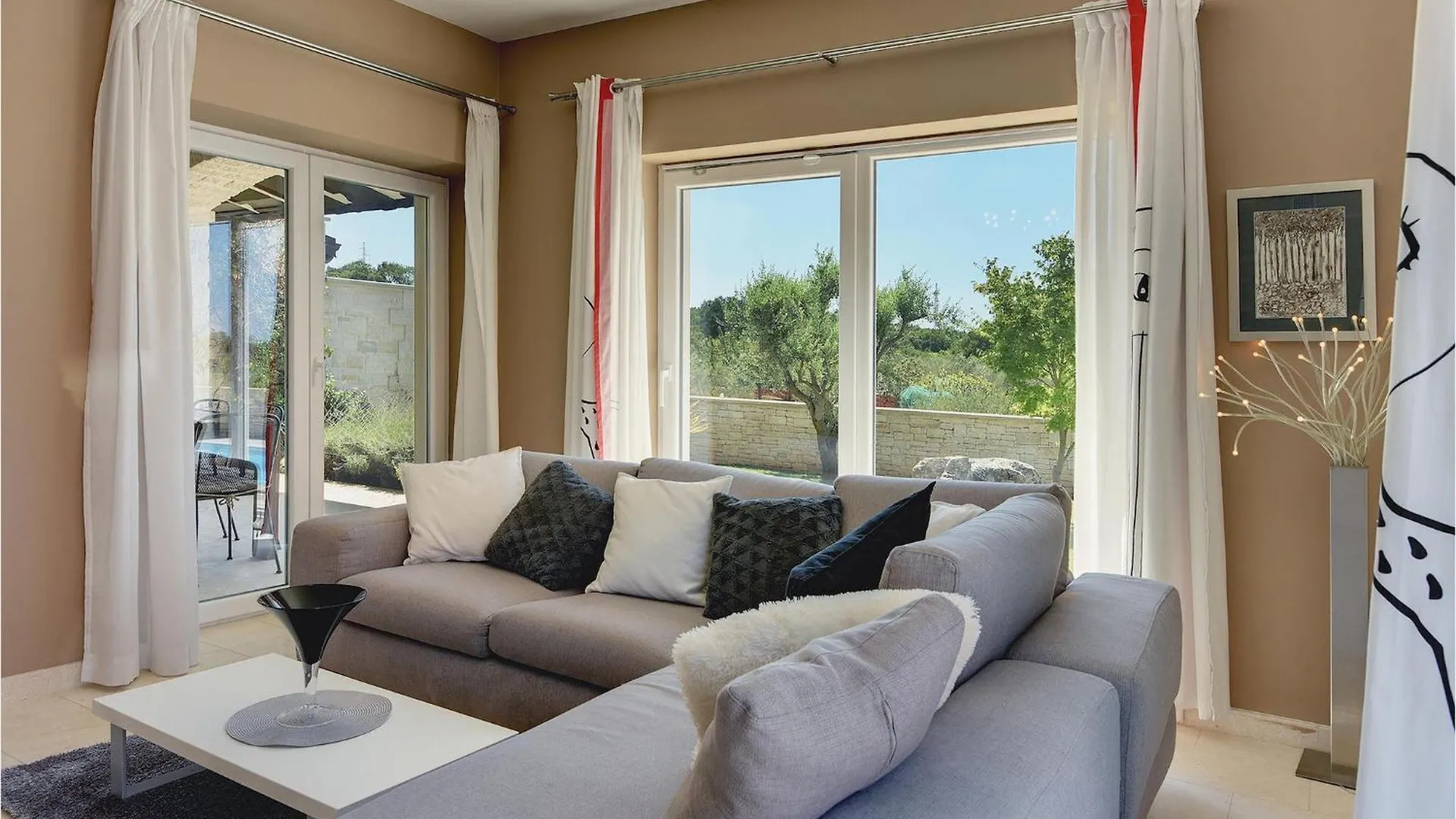 펜션 Villa Macun 로비니
